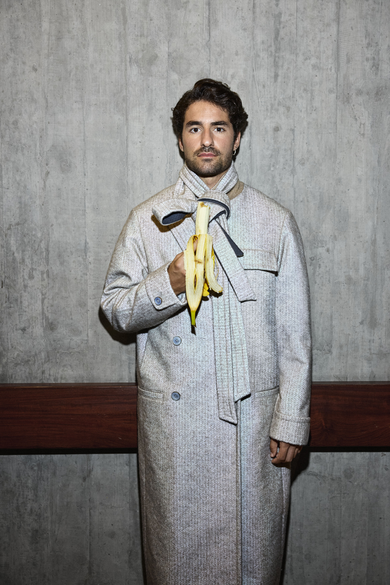 Full Look, LOUIS VUITTON.