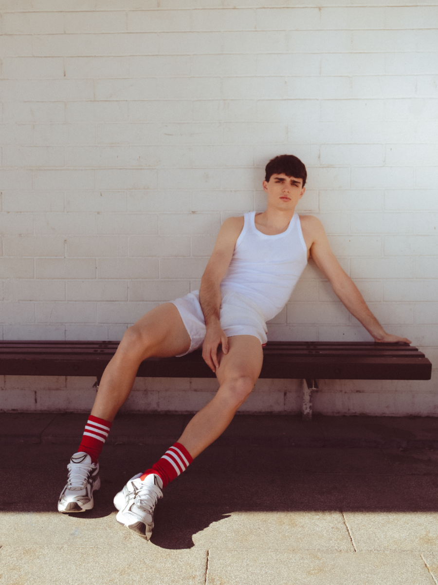 Tank Top, Calvin Klein. Calção, Adidas. Meias, ADIDAS. Ténis, ASICS.