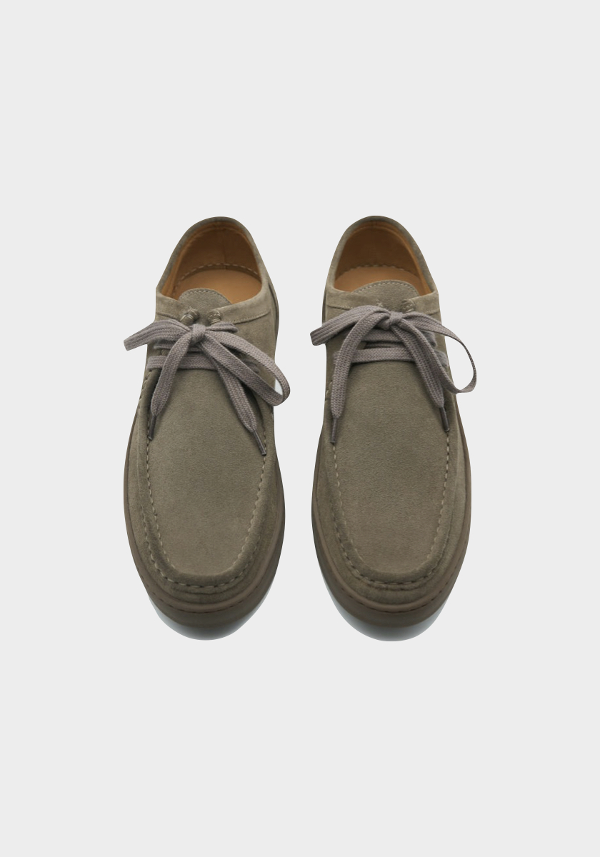 Sapatos Tua Taupe, €195, YUKKA.