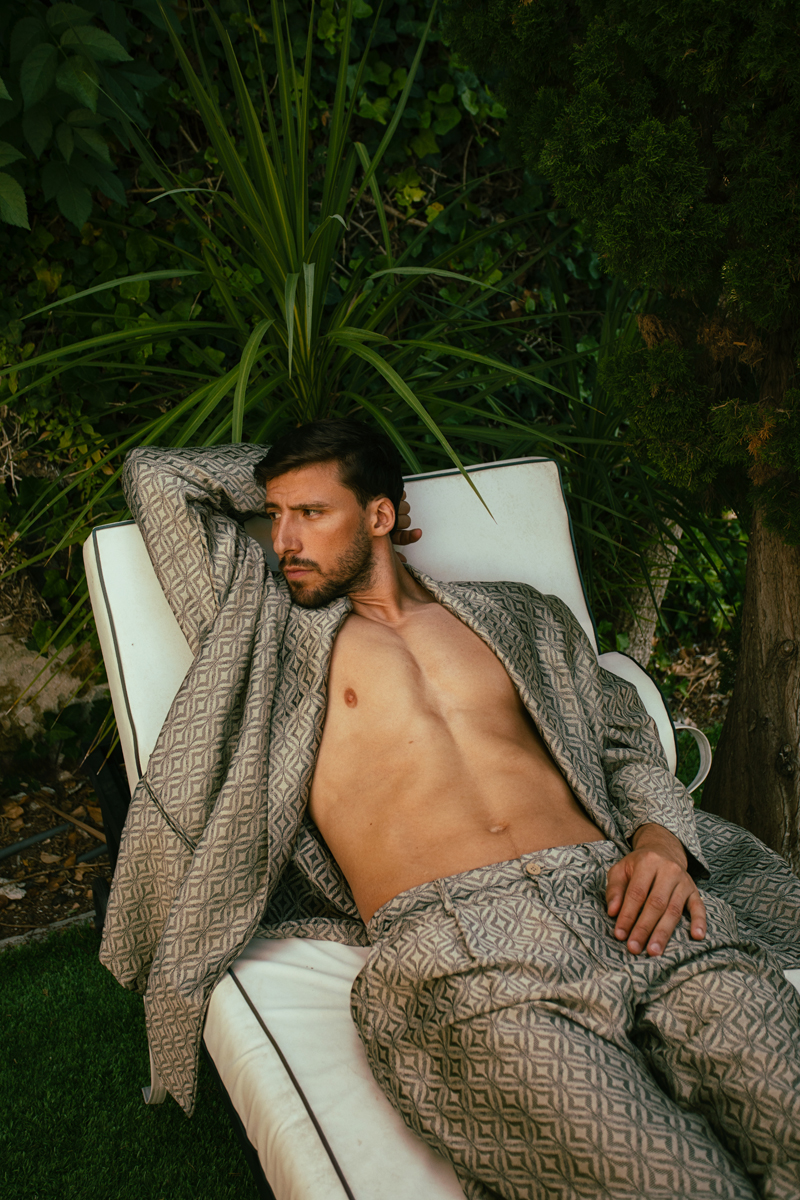 Full look, EMPORIO ARMANI. 