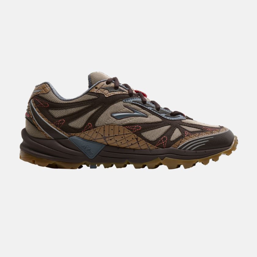 Ténis Cascadia 1, €170, no site Brooks x STAPLE